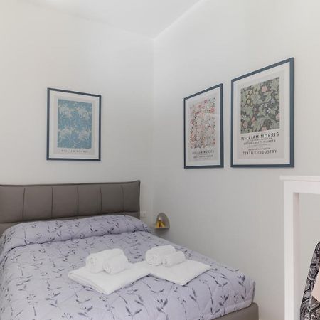 פירנצה Violetta Suite - Brand New Flat - S. Maria Novella מראה חיצוני תמונה
