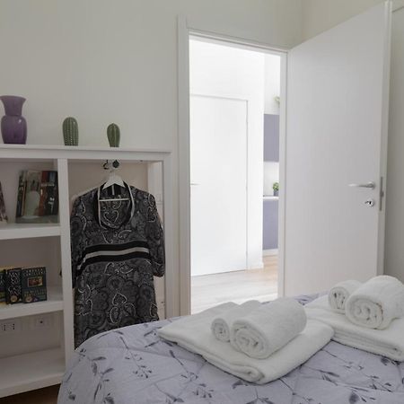 פירנצה Violetta Suite - Brand New Flat - S. Maria Novella מראה חיצוני תמונה